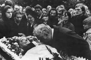 Shostakovich-coffin